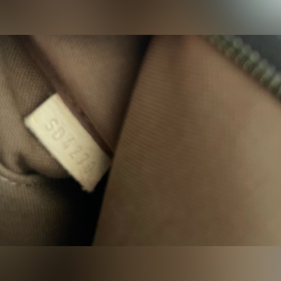 Authentic Louis Vuitton LV Multi Pochette Accessoires Crossbody - Picture 13 of 14